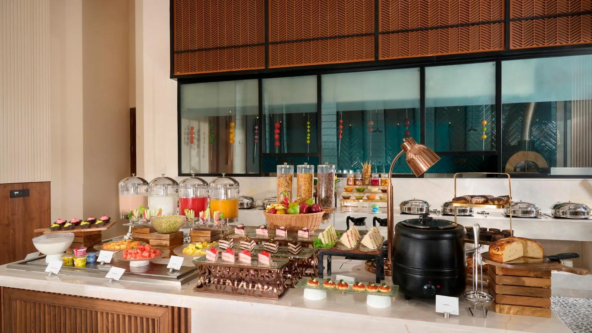 Iris Sarovar Portico Gurgaon 4*,  India