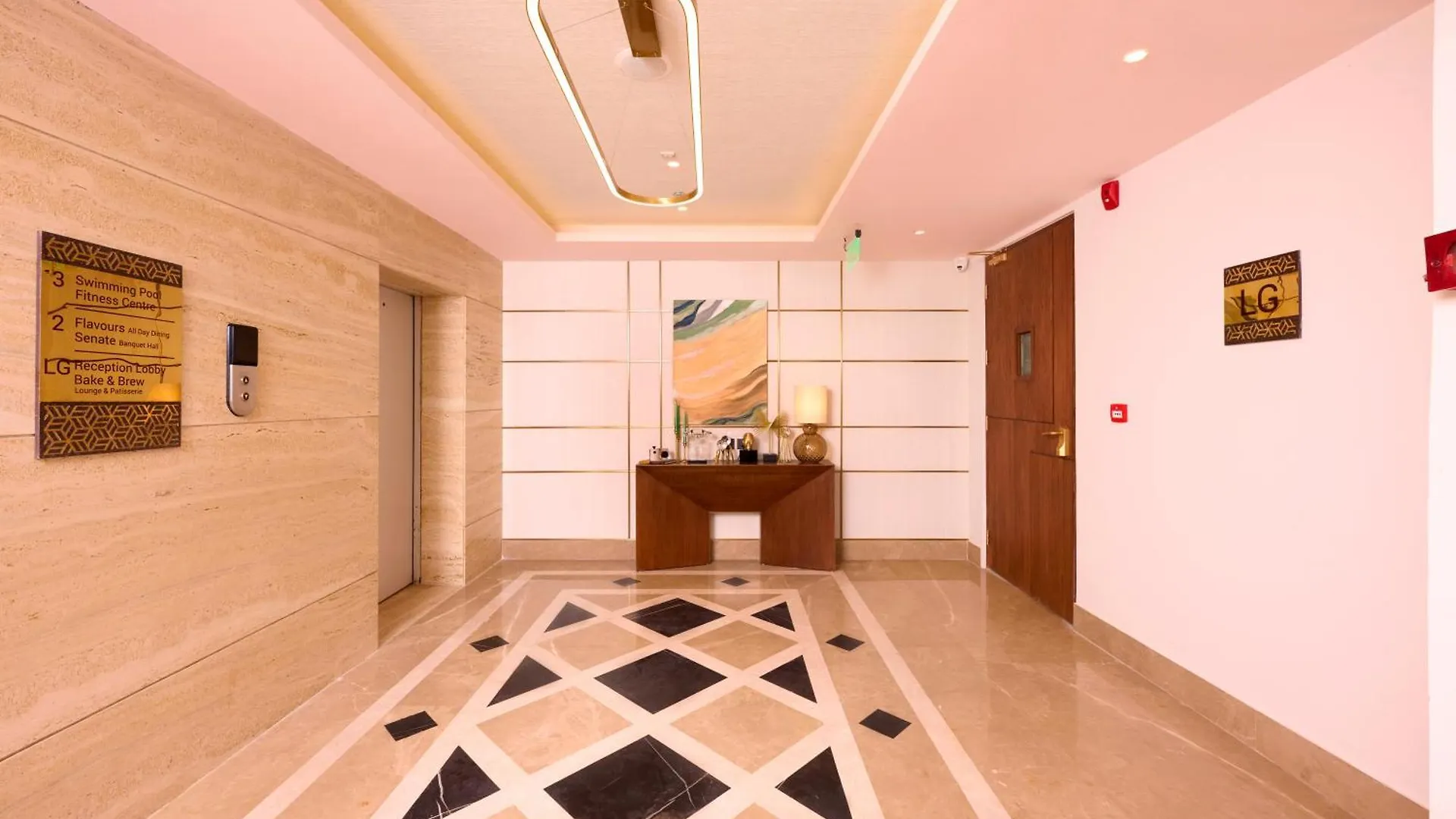 Iris Sarovar Portico Gurgaon Hotel