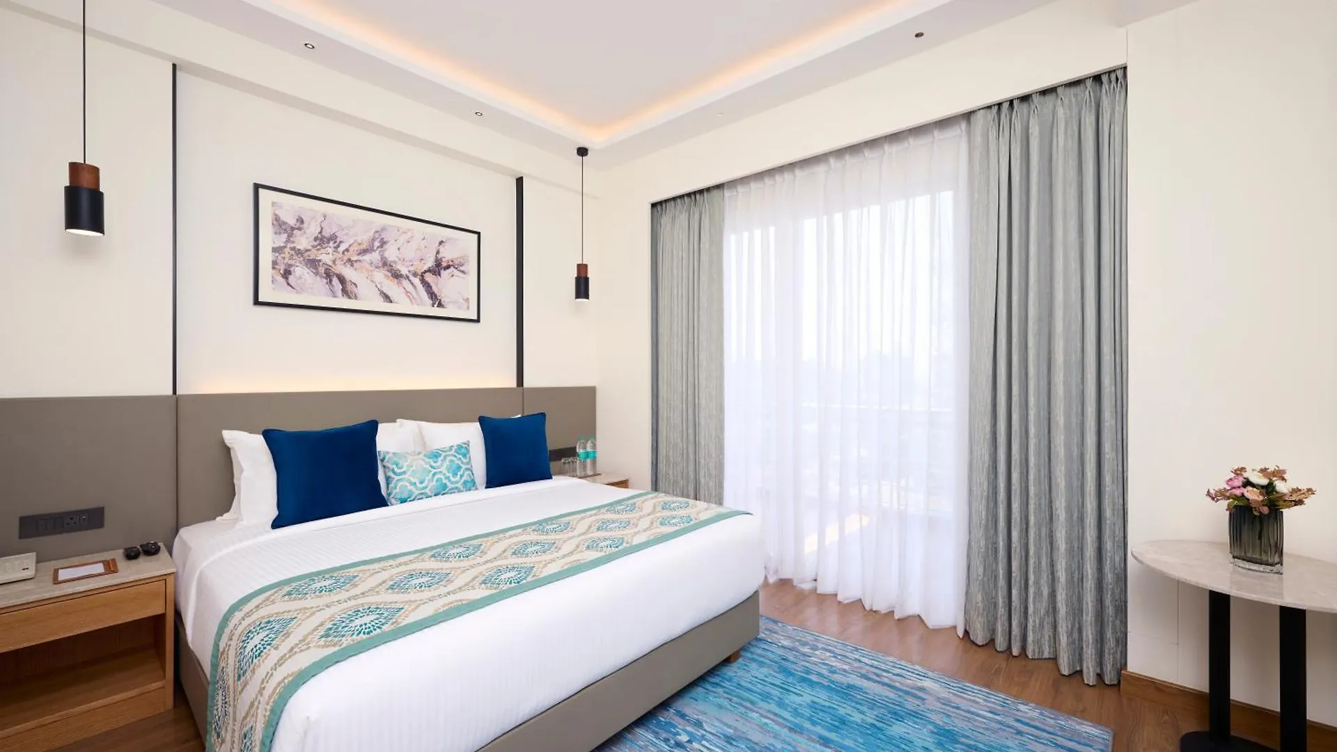 Hotel Iris Sarovar Portico Gurgaon