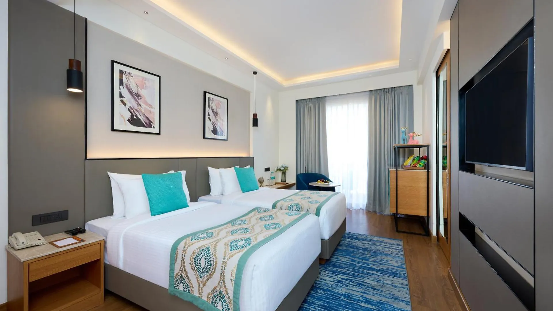 Hotel Iris Sarovar Portico Gurgaon