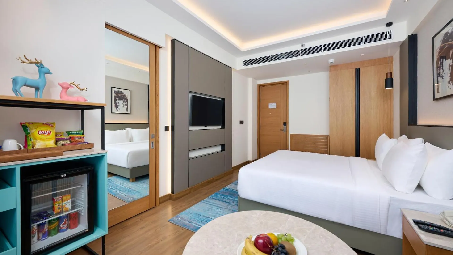 Iris Sarovar Portico Gurgaon Hotel