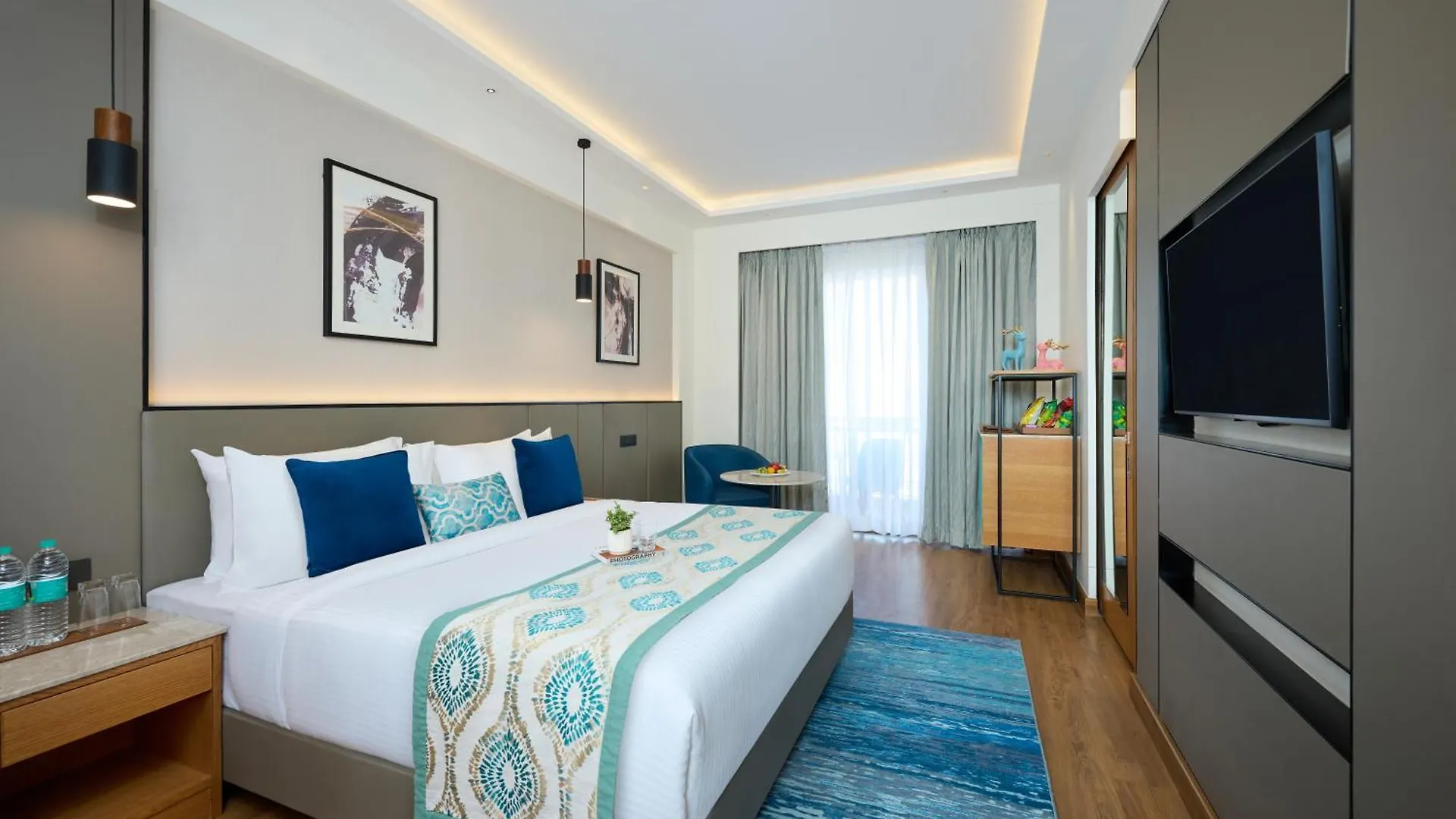 Hotel Iris Sarovar Portico Gurgaon