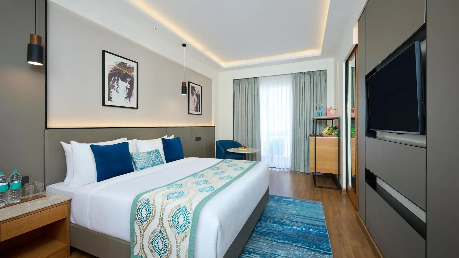 Hotel Iris Sarovar Portico Gurgaon